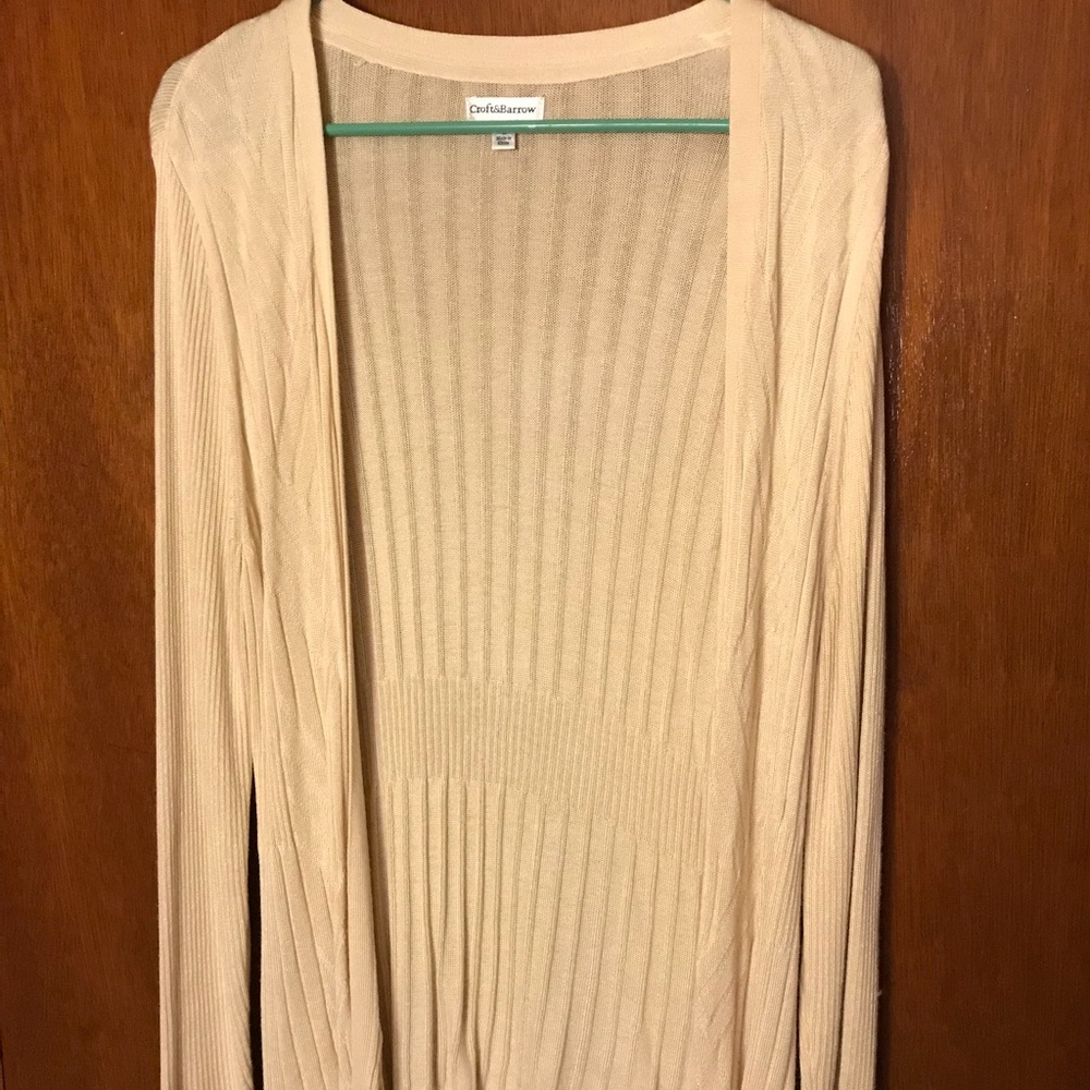 Cardigan sweater